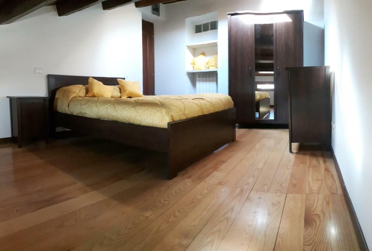 רומא Bb Il Re Alla Reginella Guest House מראה חיצוני תמונה