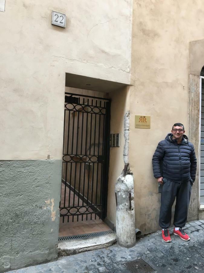 רומא Bb Il Re Alla Reginella Guest House מראה חיצוני תמונה
